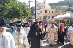 ΝΑ ΞΕΚΟΥΡΑΣΤΟΥΝ ΛΙΓΟ ΟΙ ΕΛΛΗΝΕΣ..Η εορτή του Αγίου Πνεύματος 2020 πέφτει φέτος τη Δευτέρα 8 Ιουνίου.