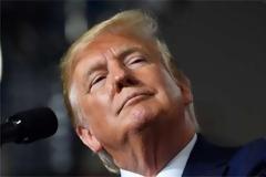 Σκληραίνει η κόντρα Τραμπ - Twitter: Προκατειλημμένο το μέσο, λειτουργεί σαν εκδότης