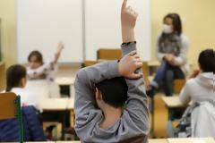 “Πρώτο κουδούνι” μετά από 2,5 μήνες: Βοήθησε το κλείσιμο των σχολείων στον περιορισμό του κορωνοϊού;