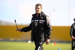 Καρέρα και ΑΕΚ συνεχίζουν μαζί