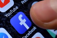 Το Facebook μπλόκαρε σκοπιανή «φάρμα τρολ» με fake news για τον κορωνοϊό