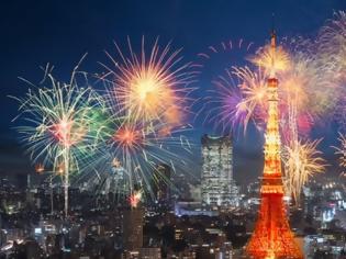 Φωτογραφία για Δεκάδες πυροτεχνήματα στην Ιαπωνία για την πανδημία