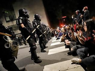 Φωτογραφία για ΗΠΑ: Ομοσπονδιακές δυνάμεις κατά των διαδηλωτών επιστρατεύει ο Τραμπ