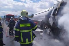 Διεκόπη η κυκλοφορία στην Αθηνών Θεσσαλονίκης - Εκτροπή και πυρκαγιά σε βυτιοφόρο