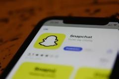 Snapchat κατηγορεί τον Τραμπ για υποκίνηση φυλετικής βίας
