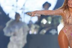 Για τη ζωή της στην περίοδο της καραντίνας μίλησε η Τζένιφερ Λόπεζ ....Από τον Γιώργο Βράτσο