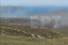 Μεγάλη φωτιά στα Ψαρά σε χορτολιβαδική έκταση