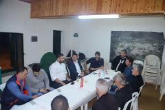 Στο χωριό Αγράμπελο ο Αντιπεριφερειαρχης Θανάσης Μαυρομάτης και ο Δήμαρχος Ξηρομερου Γιάννης Τριανταφυλλάκης.