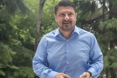 Μπουγέλωσε τον Νίκο Χαρδαλιά... και συνελήφθη