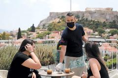 Πιθανό δεύτερο κύμα του ιού μέσα στο καλοκαίρι