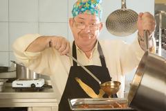 Ηλίας Μαμαλάκης: Άνοιξα εστιατόριο για να δουλεύουν τα παιδιά μου