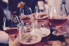 «Συναγερμός» στη Θεσσαλονίκη μετά από πάρτι φοιτήτριας ( Πανόραμα ) που έπρεπε να είναι σε καραντίνα