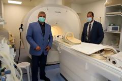 Επίσκεψη Γ. Πατούλη στο Νοσοκομείο Παίδων “Αγ. Σοφία” με αφορμή την εγκατάσταση του νέου μαγνητικού τομογράφου