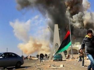 Φωτογραφία για Χάος στη Λιβύη από εκρήξεις ναρκών: Επτά νεκροί και δέκα τραυματίες
