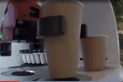 Kορωνοϊος: Μπαρίστα ρομπότ φτιάχνει 60 είδη καφέ και κάνει σέρβις