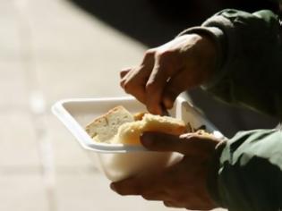 Φωτογραφία για Πείνα κτυπά ραγδαία την Πάτρα. 900 οικογένειες σε συσσίτια