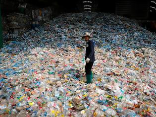 Φωτογραφία για WWF: Ολα τα μέτρα για τη μείωση των πλαστικών απορριμμάτων