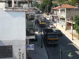 Φωτογραφία για Ξεκίνησαν οι εργασίες αποκατάστασης του οδοστρώματος στην είσοδο της πόλης