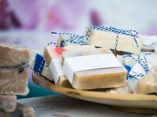 Φωτογραφία για Βρετανία: Έφτιαξε σαπούνια από μητρικό γάλα!
