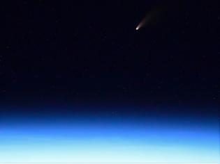 Φωτογραφία για Ο φωτεινότερος κομήτης των τελευταίων επτά ετών περνά κοντά από τη Γη