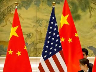 Φωτογραφία για Κλιμακώνεται η κόντρα ΗΠΑ-Κίνας: «H πρεσβεία μας στην Ουάσινγκτον δέχεται απειλές θανάτου»