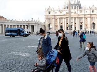 Φωτογραφία για Ιταλία: Πρόστιμο 1.000 ευρώ σε όποιον δεν φορά μάσκα σε κλειστούς χώρους