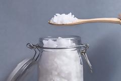 Αλάτι: Νόστιμες και υγιεινές επιλογές για να το περιορίσουμε στη διατροφή μας