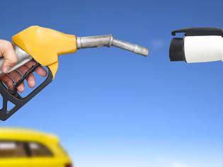 Φωτογραφία για Γιατί δεν πρέπει να σταματήσουν τα αυτοκίνητα βενζίνης και diesel