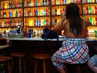 Φωτογραφία για Μέτρα για τον κορωνοϊό: Πώς ελήφθη η απόφαση να κλείνουν τα μπαρ τα μεσάνυχτα στις 15 περιοχές