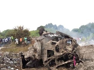 Φωτογραφία για Συνετρίβη φορτηγό αεροσκάφος μετά την απογείωσή του στο Νότιο Σουδάν