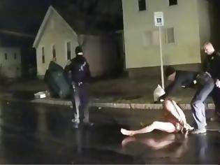 Φωτογραφία για ΗΠΑ: Επτά αστυνομικοί αποπέμφθηκαν για τον θάνατο του Ντάνιελ Προυντ στο Ρότσεστερ
