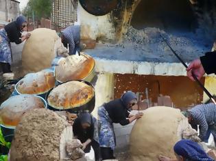Φωτογραφία για Η κατασκευή παραδοσιακού ξυλόφουρνου στο Αγράμπελο (Βίντεο Δημήτρης Τάγκας)