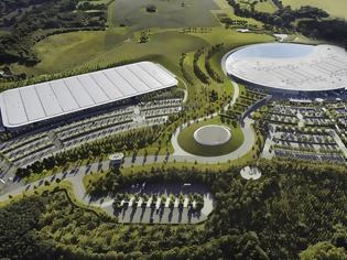 Φωτογραφία για McLaren “βγάζει στο σφυρί” τις υπερσύγχρονες εγκαταστάσεις της