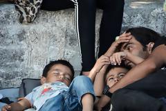 «Bild»: Η Ελλάδα δεν θέλει να αφήσει τους πρόσφυγες να φύγουν