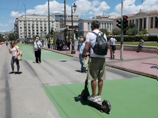 Φωτογραφία για Νέοι κανόνες κυκλοφορίας: Τι αλλάζει για ποδήλατα και ηλεκτρικά πατίνια