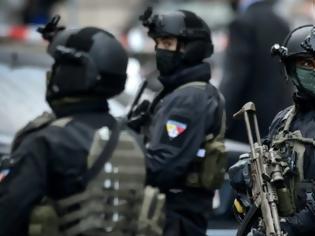 Φωτογραφία για Ελβετία: Συνελήφθησαν 4 ύποπτοι για σχέσεις με Αλ Κάιντα και ISIS