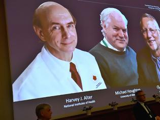 Φωτογραφία για Νόμπελ Ιατρικής: Σε τρεις επιστήμονες για το έργο τους πάνω στην Ηπατίτιδα C