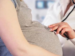 Φωτογραφία για Σε καραντίνα δεκάδες έγκυες στο Βόλο, μετά από εντοπισμό θετικού κρούσματος σε γυναικολόγο