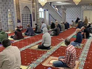 Φωτογραφία για Γαλλία: Κλείνει τζαμί στο Παρίσι μετά τη δολοφονία του καθηγητή από τζιχαντιστή
