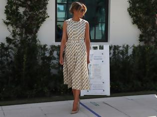 Φωτογραφία για Melania Trump: Το Gucci φόρεμα που επέλεξε για να ψηφίσει και οι πιο πολυσυζητημένες εμφανίσεις της