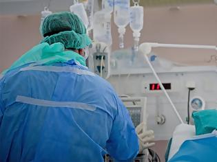 Φωτογραφία για Στα όριά του το σύστημα Υγείας: Στα νοσοκομεία 2.250 άνθρωποι με κορωνοϊό - 265 σε ΜΕΘ