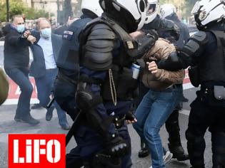 Φωτογραφία για Σεπόλια: «Συνέλαβαν διαδηλωτή  ...Στον Ευαγγελισμό με συμπτώματα εμφράγματος μεταφέρθηκε 55χρονος μετά την σύλληψη του γιου του