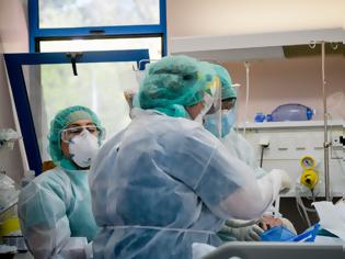 Φωτογραφία για Κορωνοϊός: Πάνω από 2.100 νοσηλευόμενοι στη Β. Ελλάδα - Εξαδάκτυλος: «Ιατρική υπό πολεμικές συνθήκες»