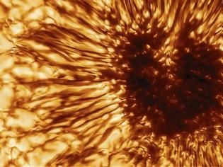 Φωτογραφία για Eντυπωσιακή φωτο ηλιακής κηλίδας μεγαλύτερης από τη Γη