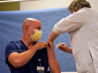 Φωτογραφία για Σοβαρή αλλεργική αντίδραση σε υγειονομικό υπάλληλο που έκανε το εμβόλιο της Pfizer