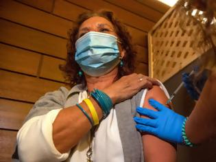 Φωτογραφία για Ποιες είναι οι παρενέργειες που ανέφεραν 650000 εμβολιασθέντες στο Ισραήλ