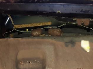 Φωτογραφία για Κόρινθος: Μετέφερε ηρωίνη στο πορτ μπαγκάζ του οχήματός του