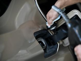 Φωτογραφία για Στην τσιμπίδα της ΑΑΔΕ διεθνές κύκλωμα νοθείας βενζίνης με «έξυπνη φόρμουλα»