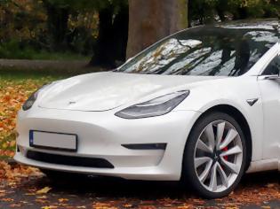 Φωτογραφία για Μείωση τιμών της Tesla στην Ευρώπη για το Model 3