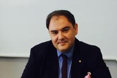 Σαρηγιάννης: Σχολεία και ανοιχτά καταστήματα φέρνουν 1700 κρούσματα τον Μάρτιο